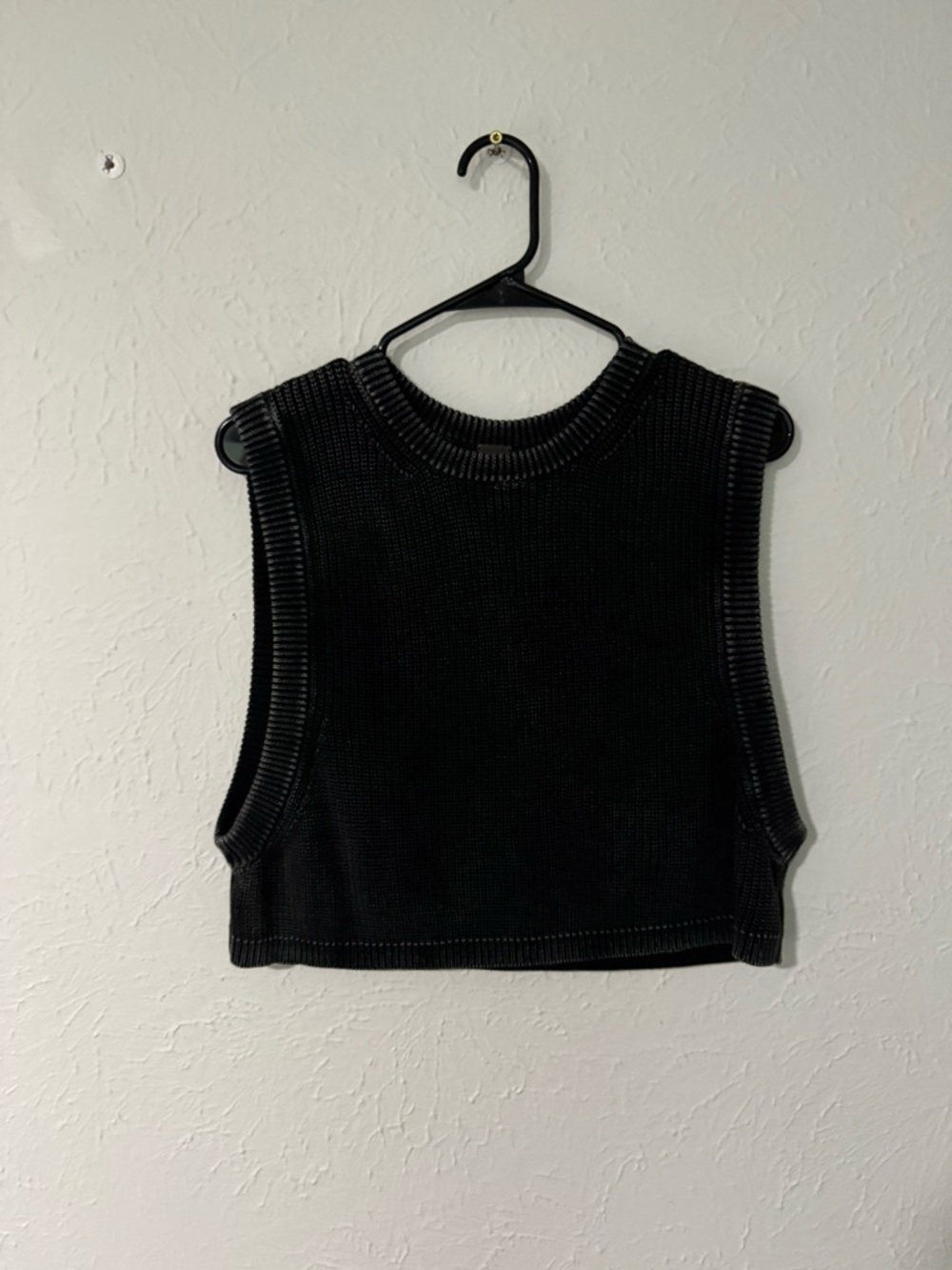 Free People Cropped Sweater Vest Black Size Small
